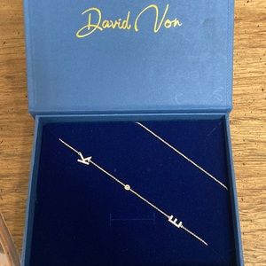 David Von - 14K Gold - diamond K and E necklace